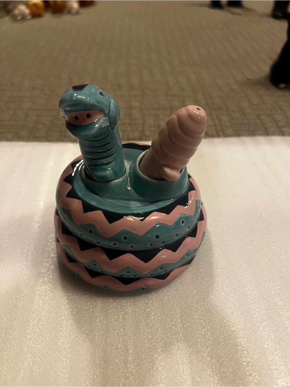 Vintage Vandor Nodder Rattlesnake Salt & Pepper Shaker
